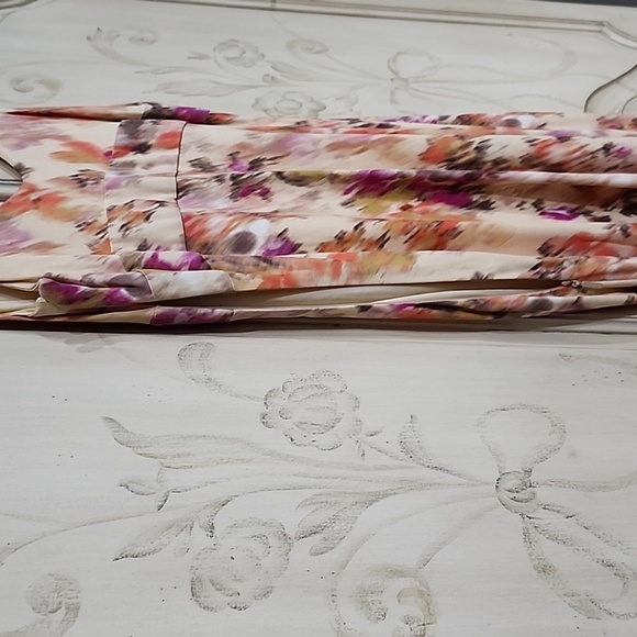 Vintage Gianni Versace Cream & Multicolor Sleeveless V Neck Midi Dress Size 40IT - Picture 7 of 13